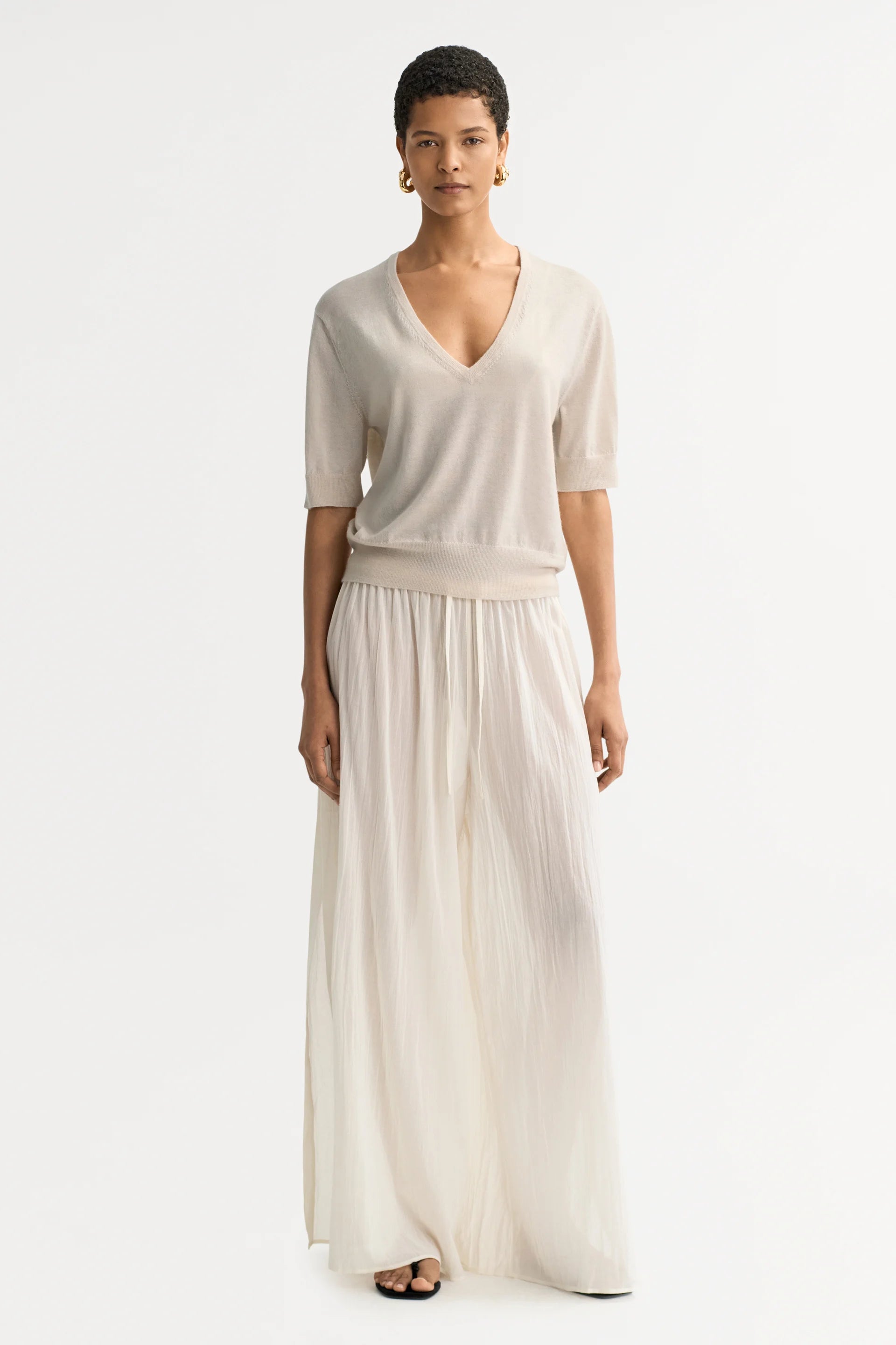 Featherlight V-neck - Chalk