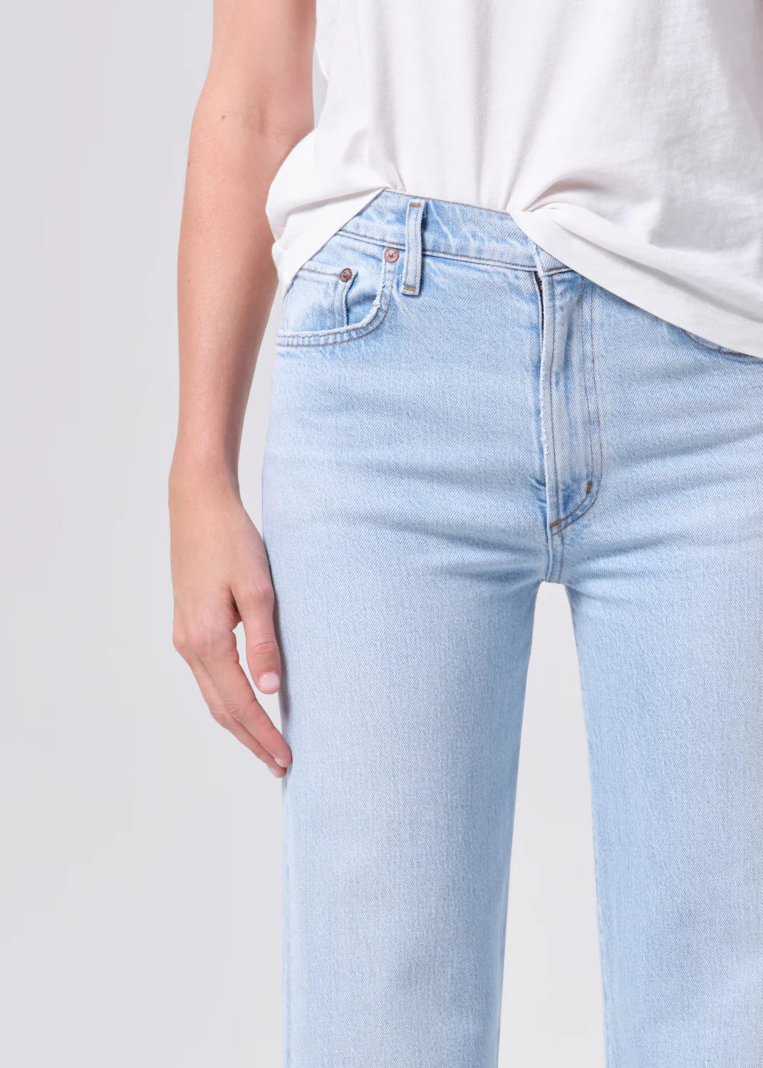 Harper Straight Jean (Weightless Stretch) - Flaunt