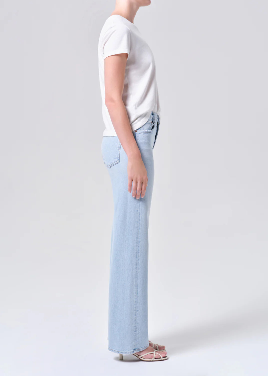 Harper Straight Jean (Weightless Stretch) - Flaunt