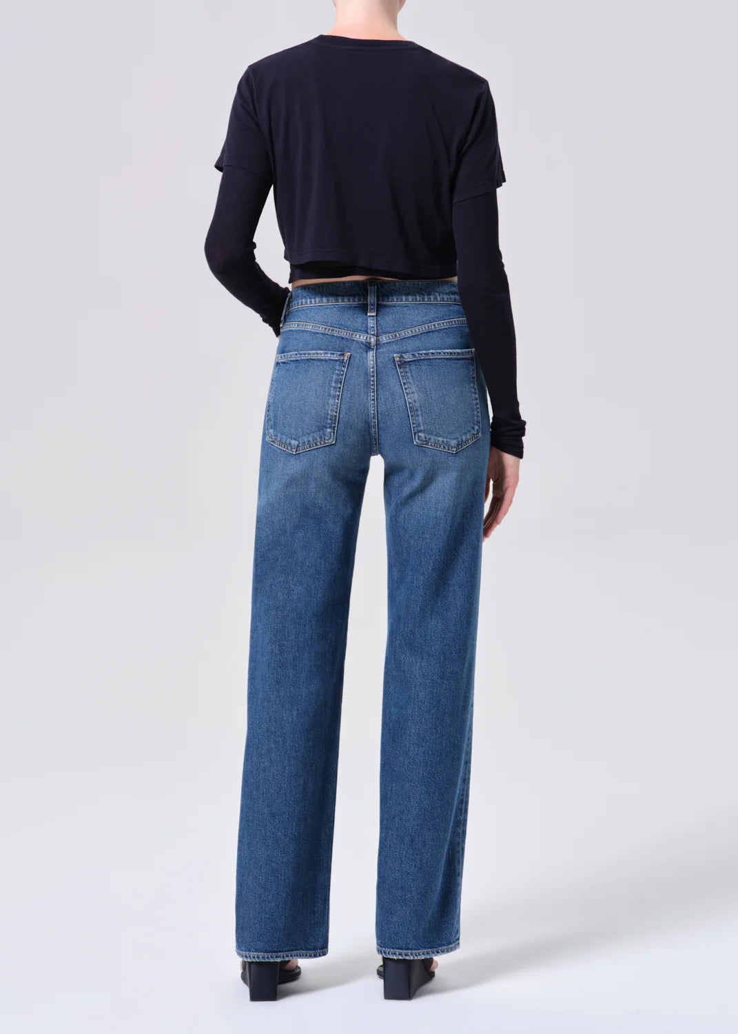 Harper Straight Jean (Weightless Stretch) - River