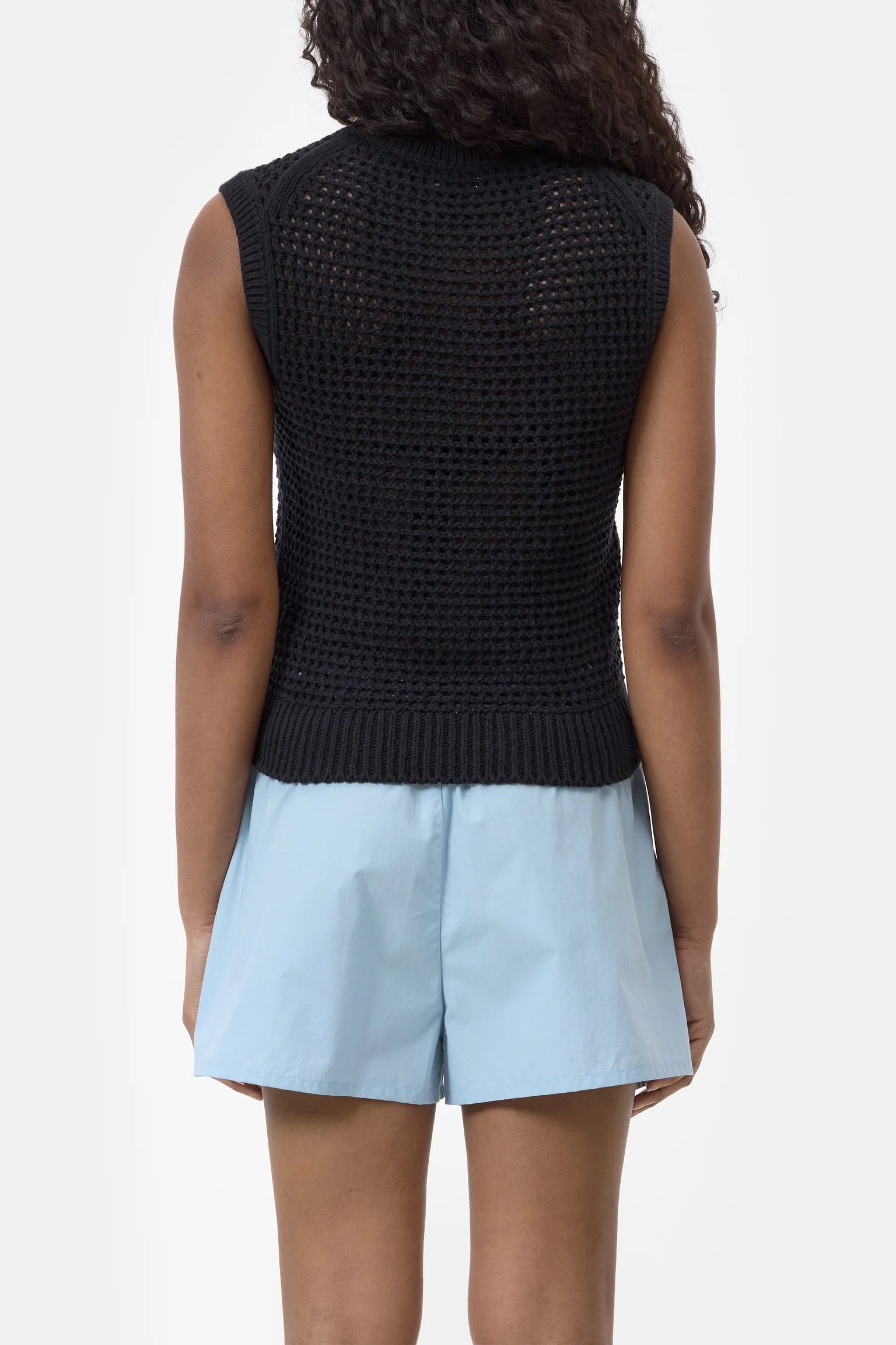 Crew Neck Vest - Black