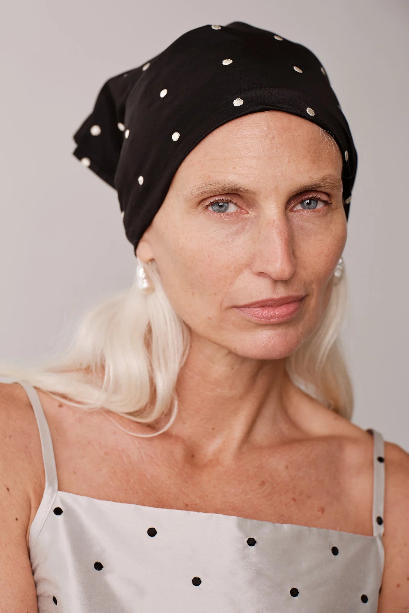 The Taffeta Headscarf - Jet / Cream Polka Dots