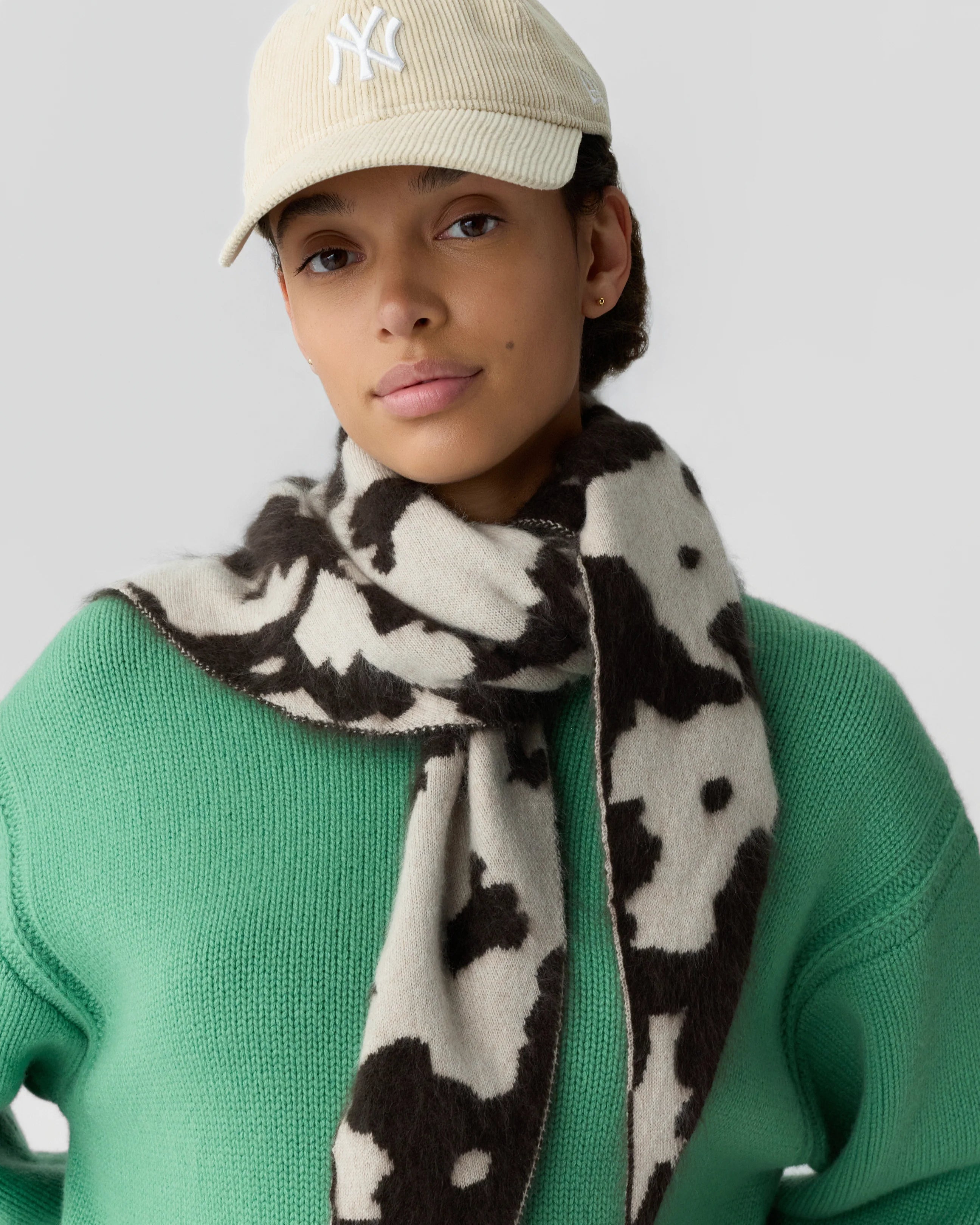 Grizzly Cowhide Wild Rag - Oatmeal/Burnt Cocoa
