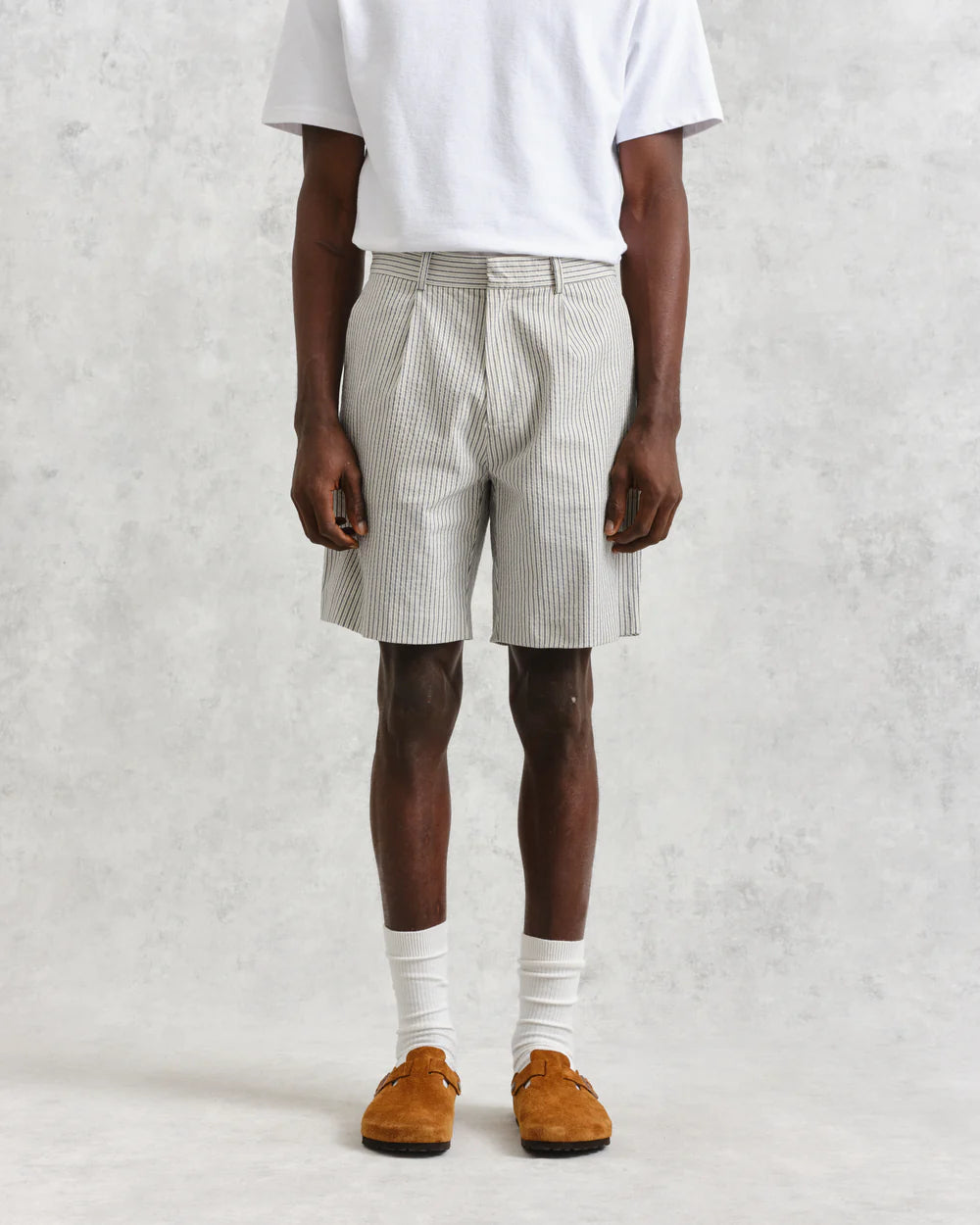 Linton Pleat Shorts - Ecru Stripe