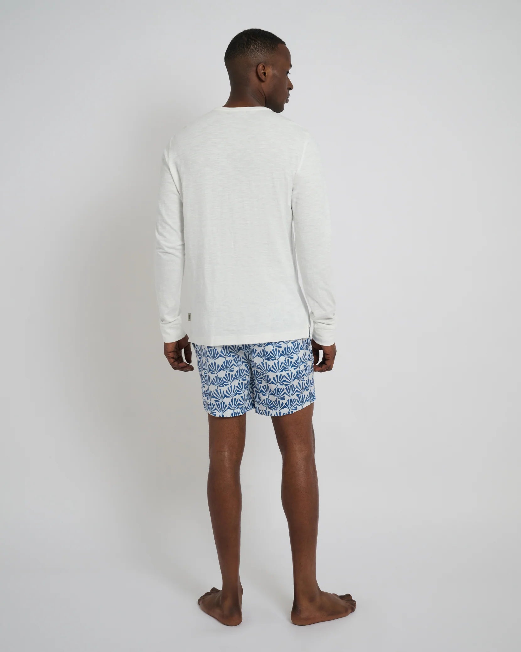 Charles 5" Swim Trunk - Geo Palms in Dark Blue Multi