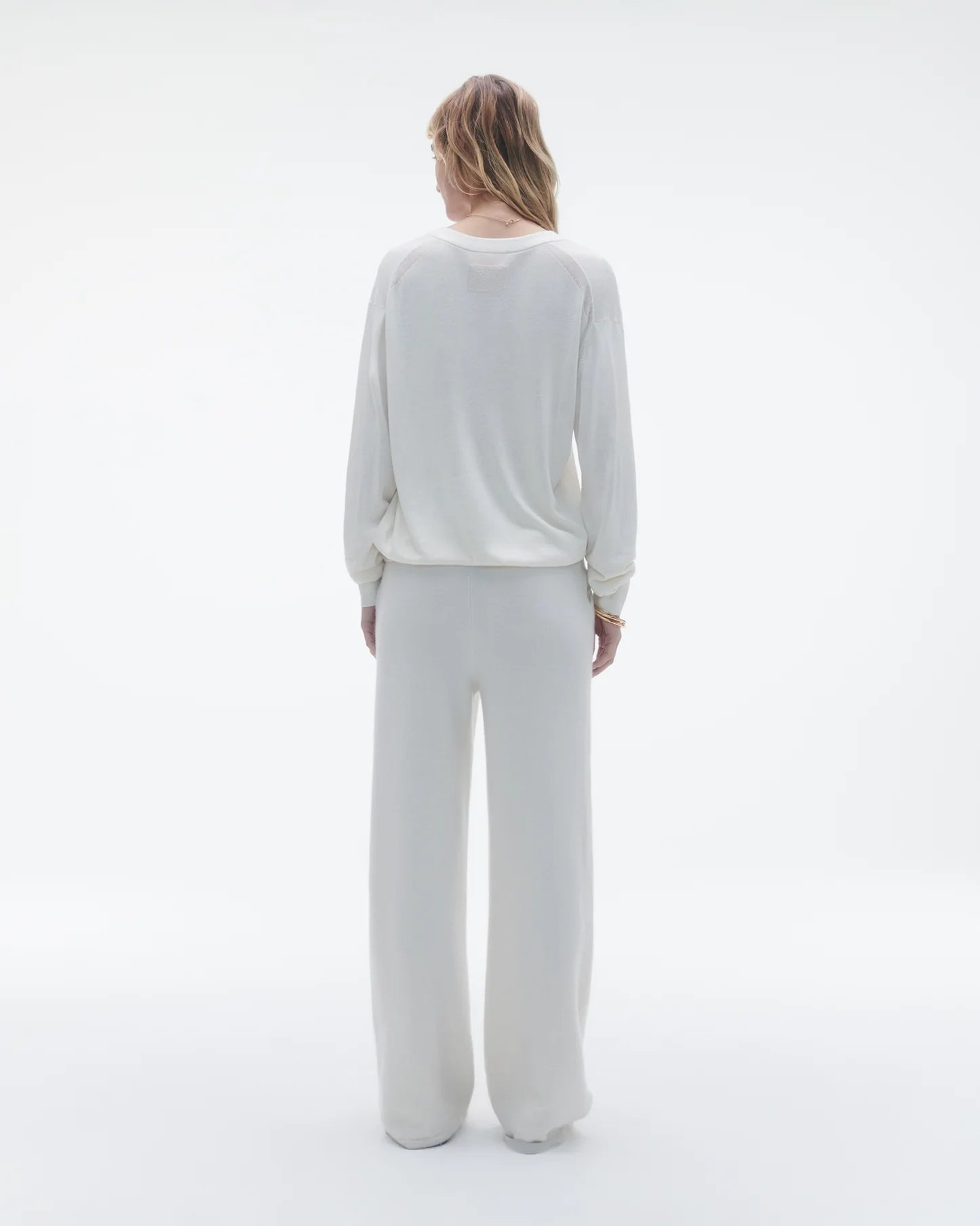 The V in Silk/Linen - Cream