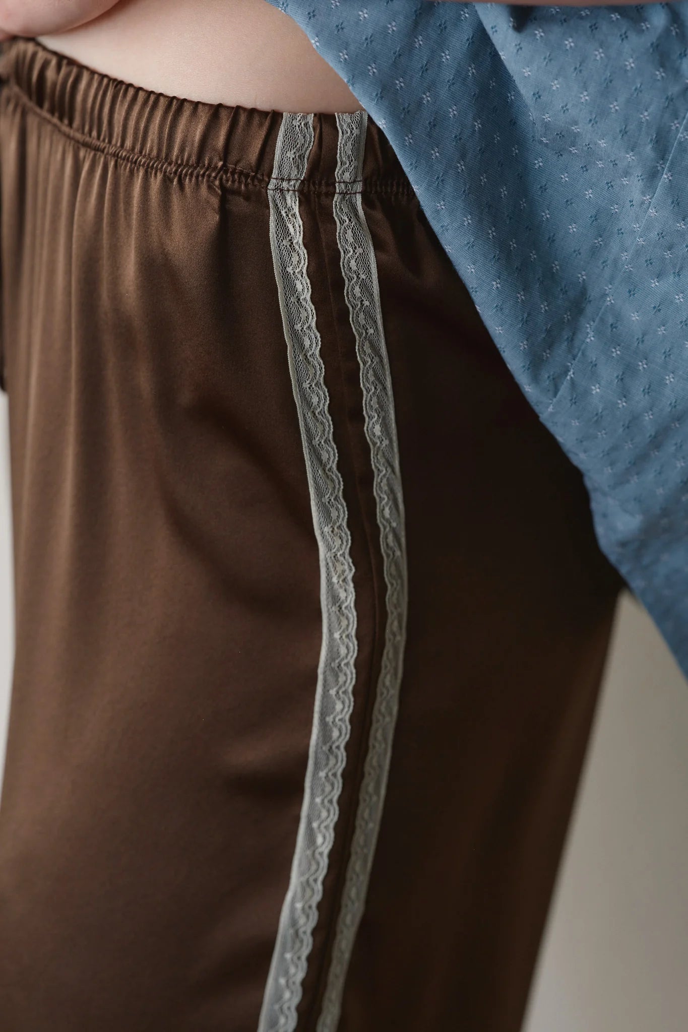 The Silk Lace Stripe Crop Pant - Espresso