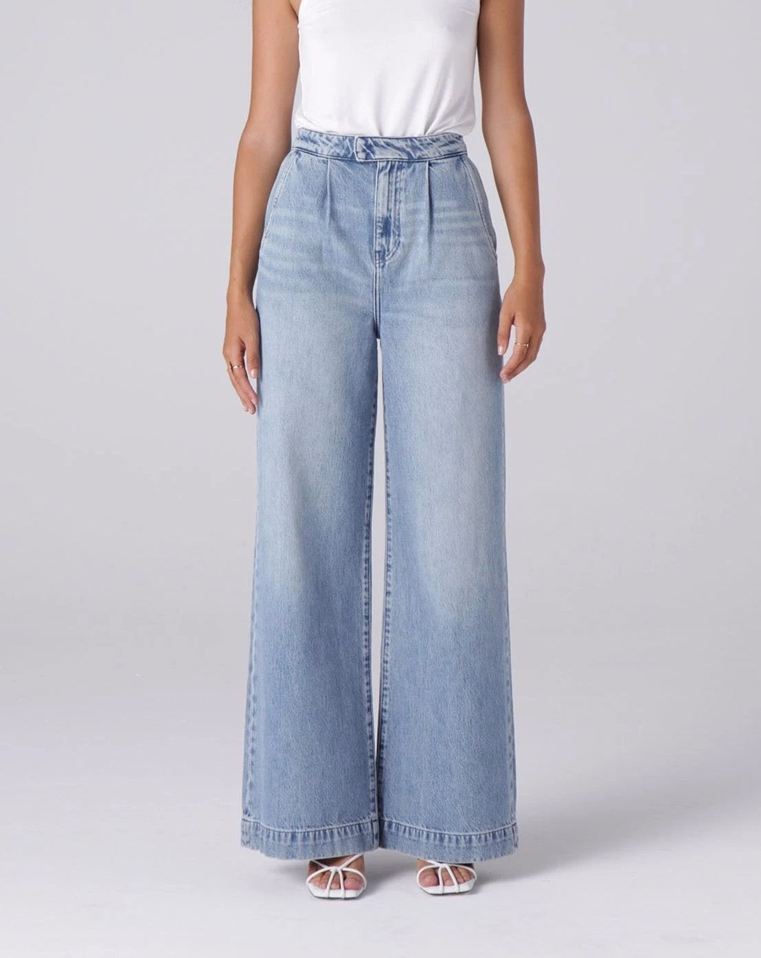 Pleated Trouser - Light Indigo