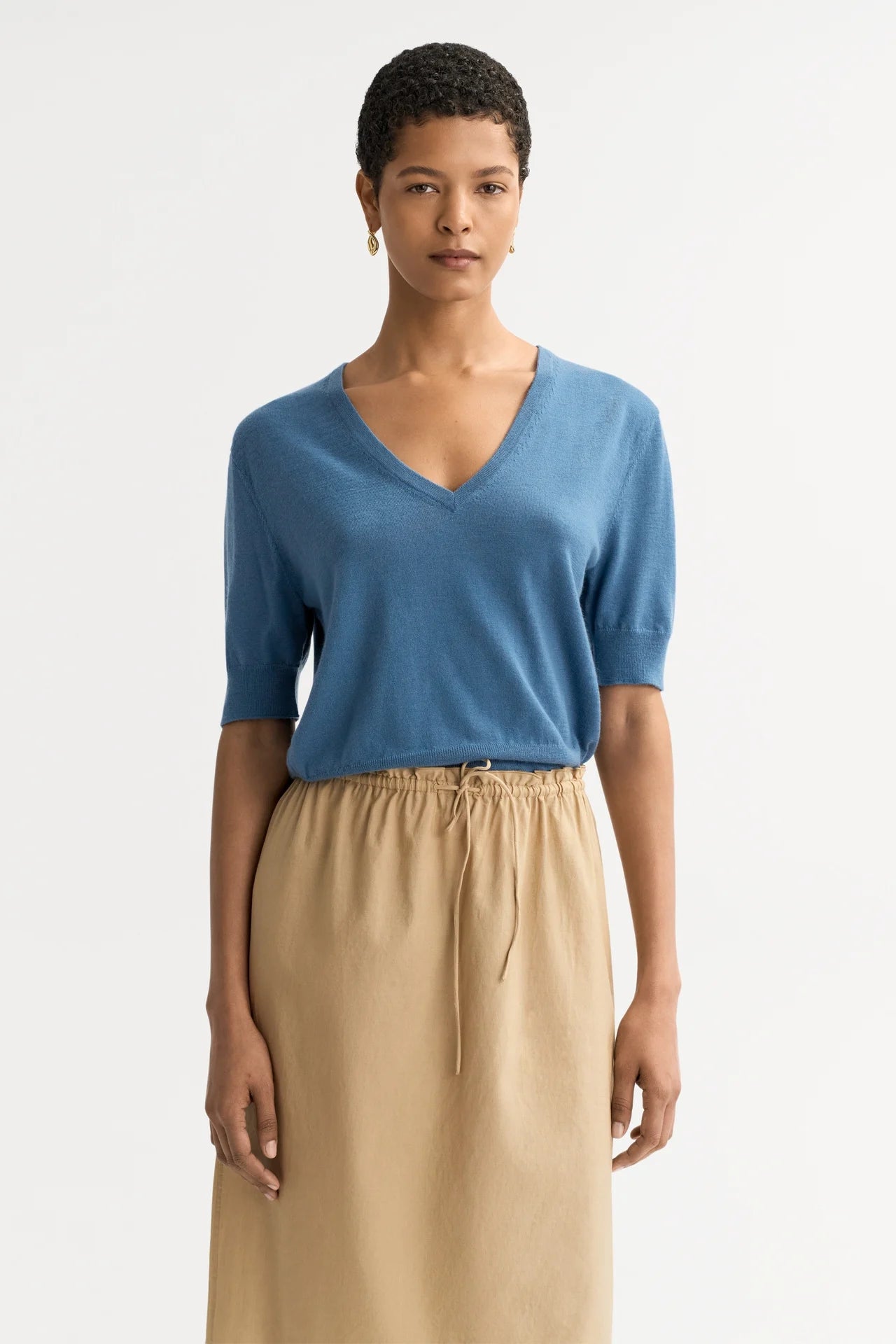 Featherlight V-neck - Azure