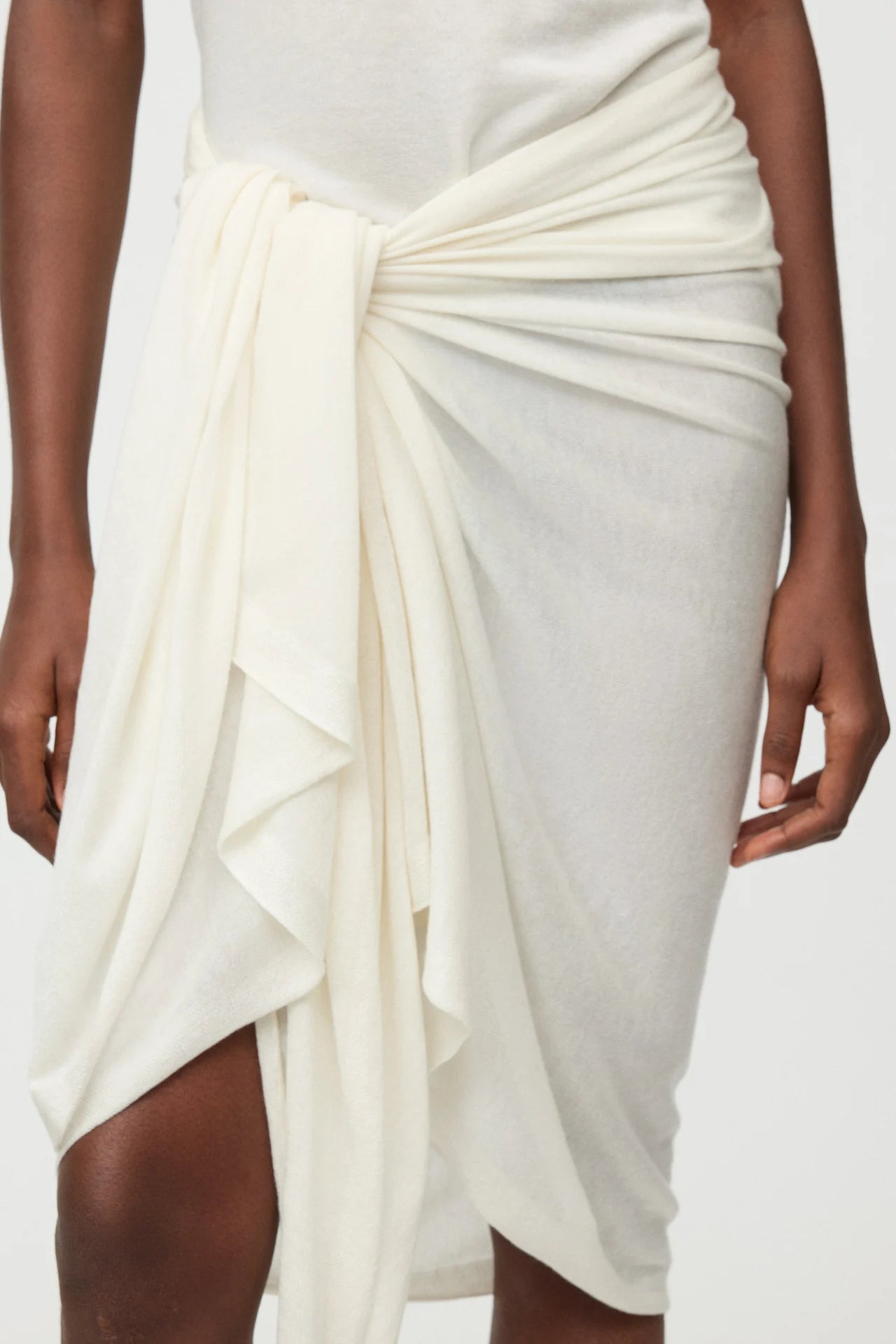 Featherlight Sarong - Feather White