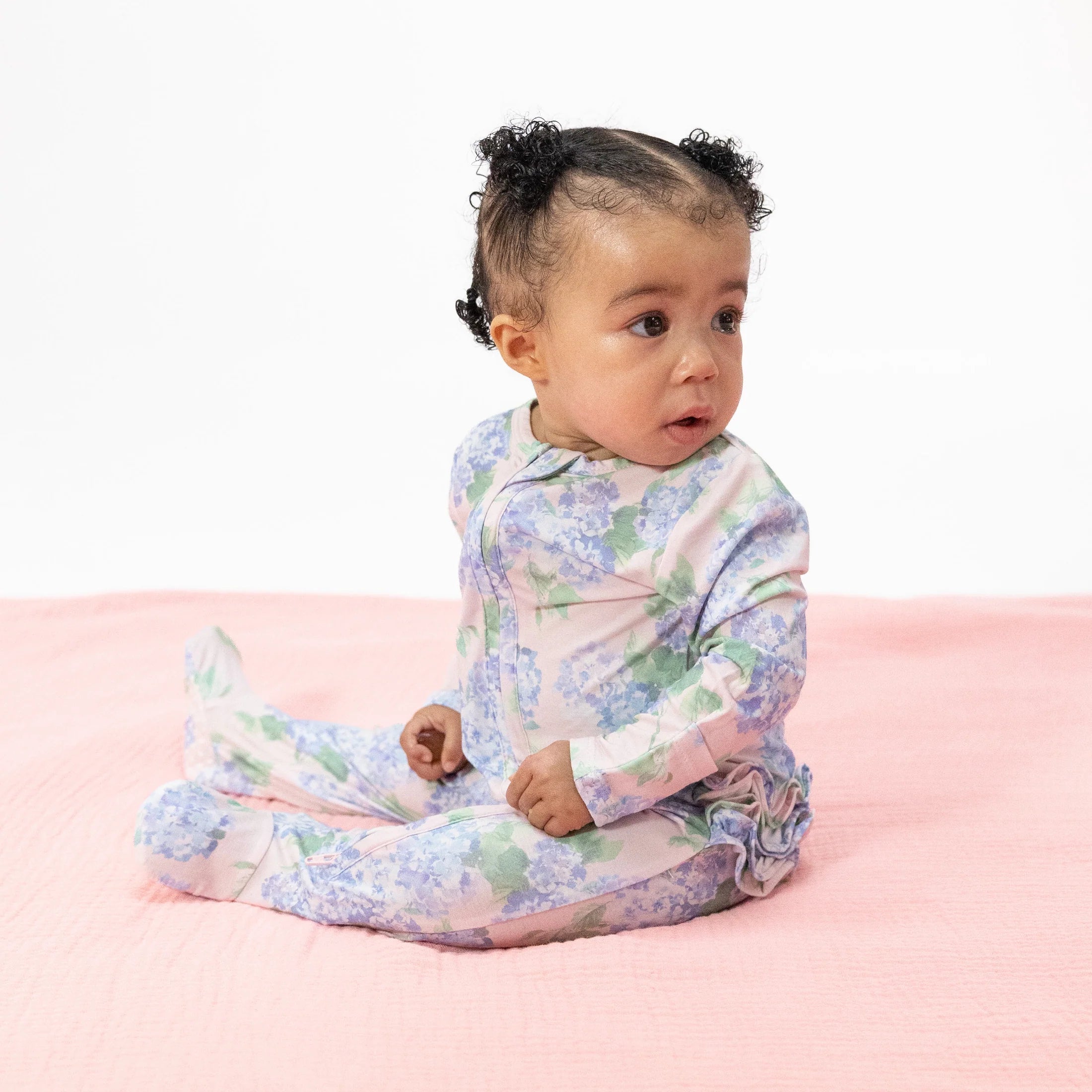 2 Way Ruffle Back Zipper Footie - Hydrangeas