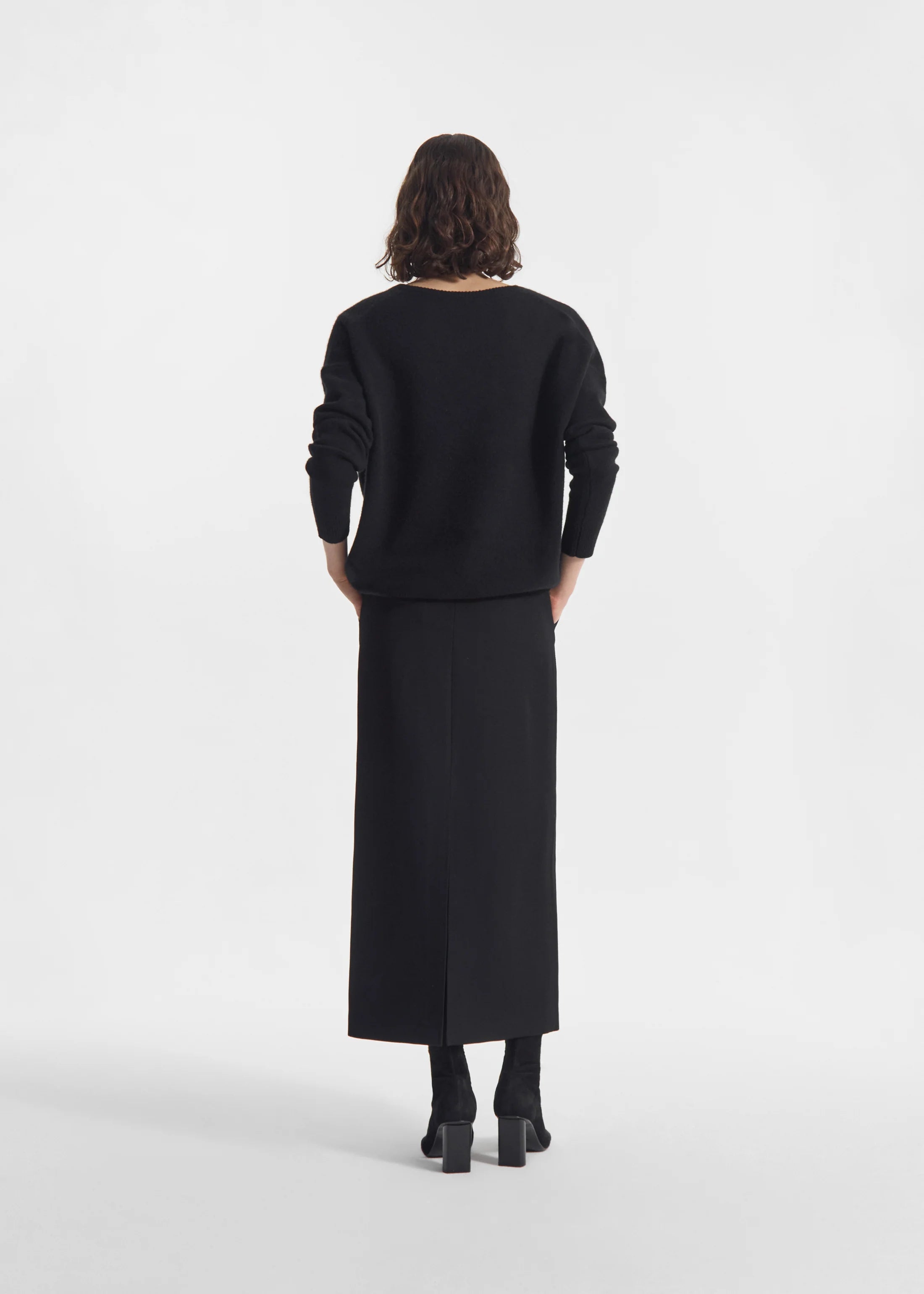 V Neck Sweater - Black