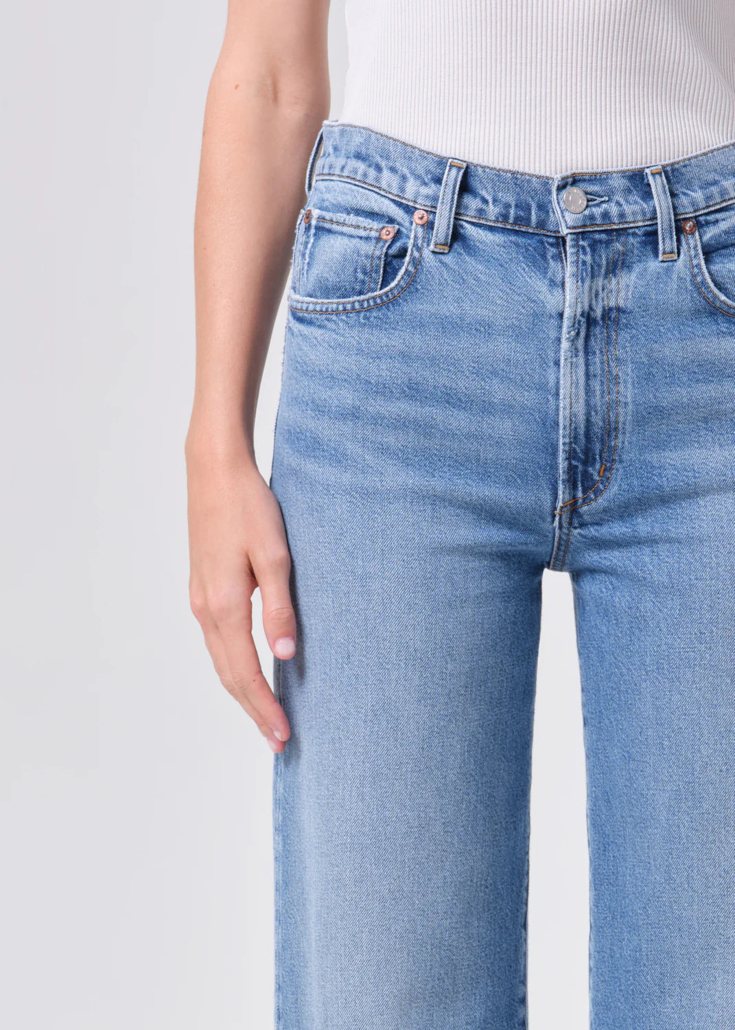 Harper Crop Jean (Weightless Stretch) - Kindle
