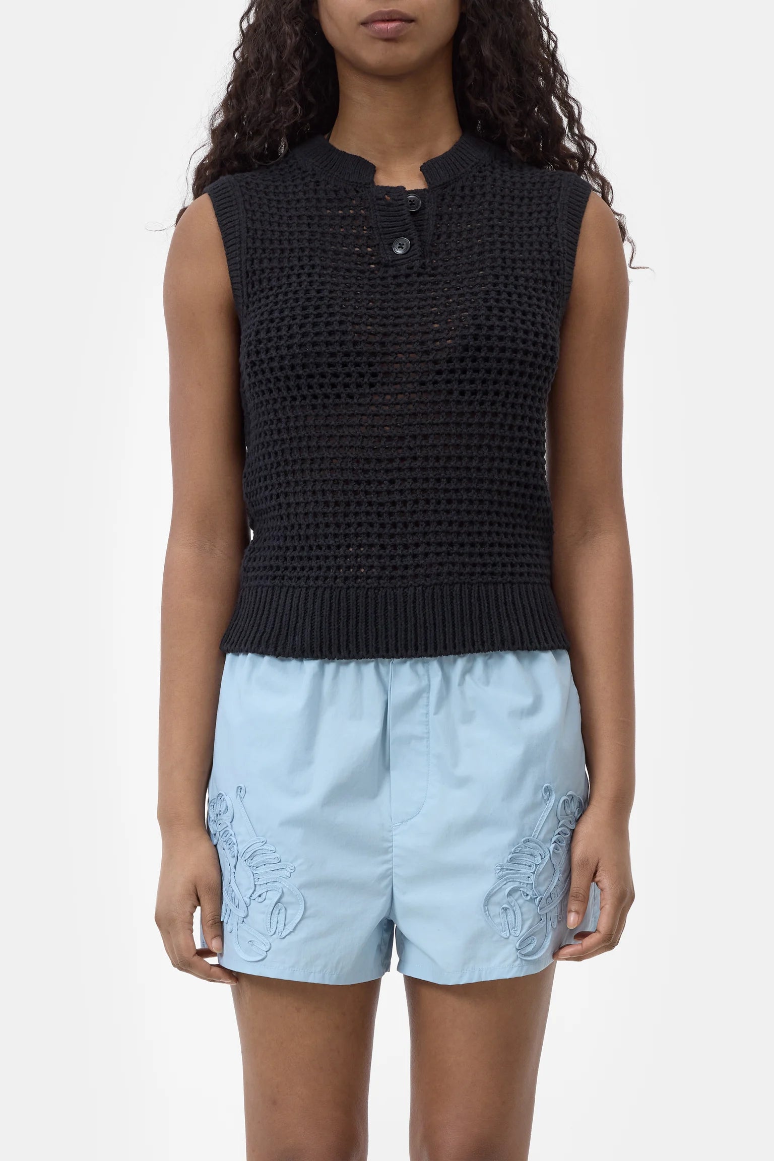 Crew Neck Vest - Black
