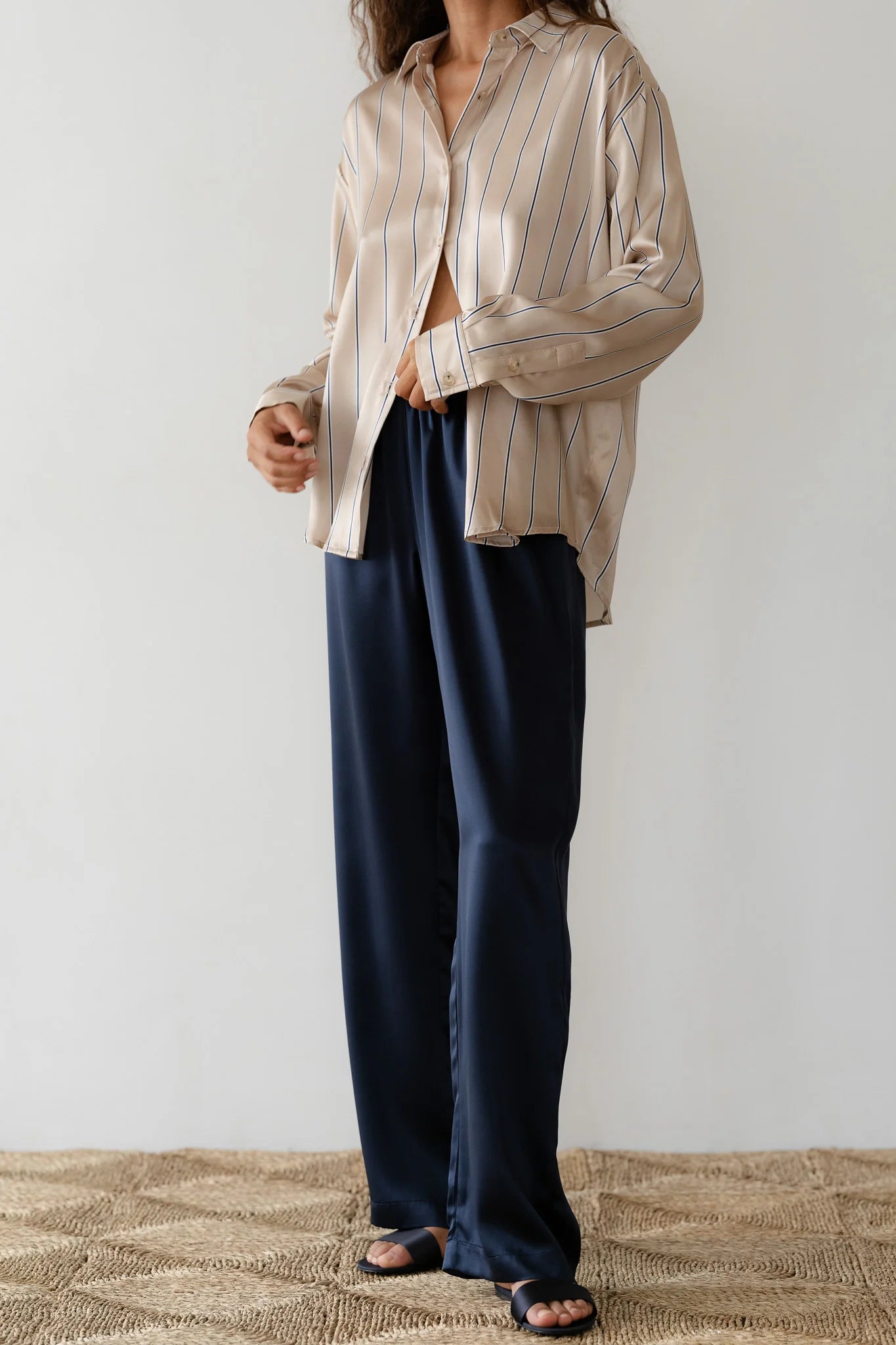 The Silk Simple Pant - Navy