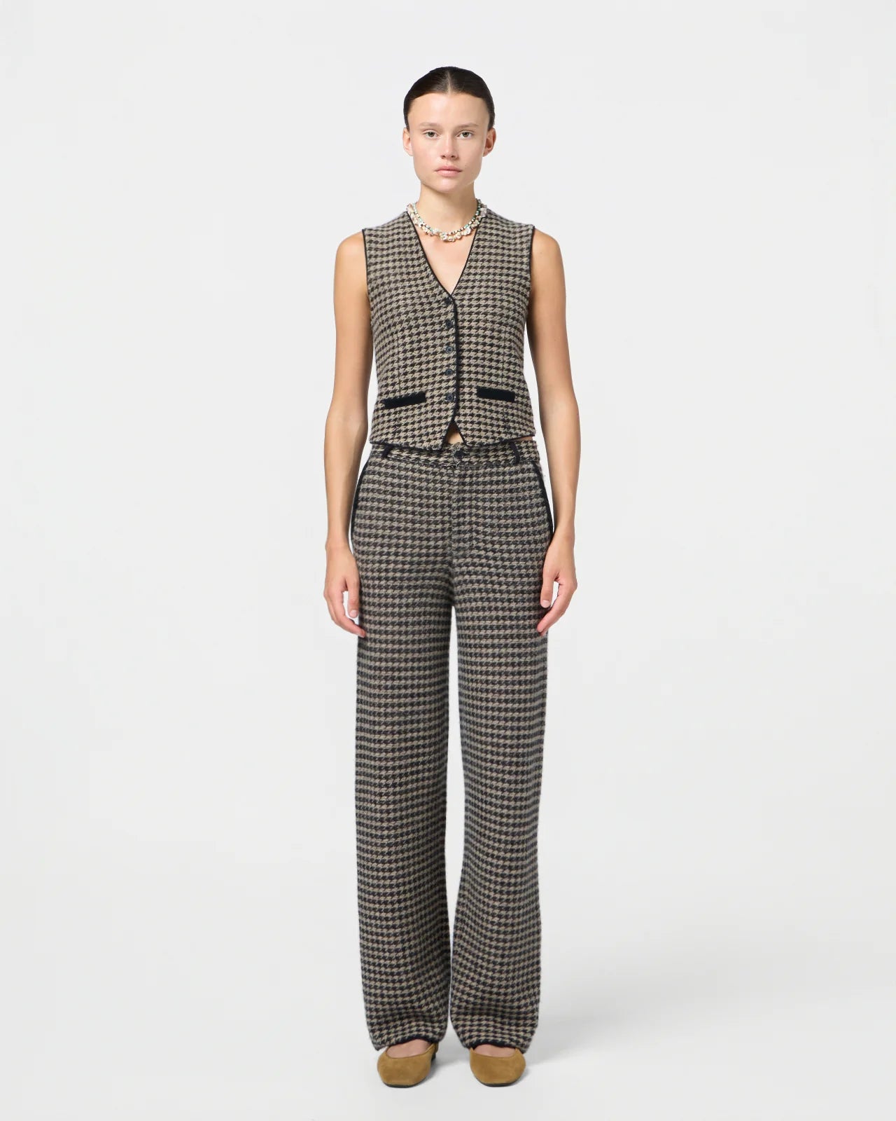 Houndstooth Tailored Vest - Black / Dune