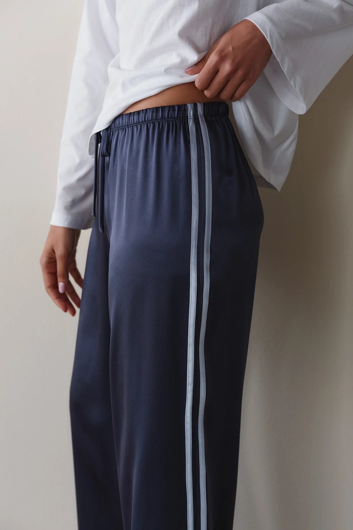 The Silk Stripe Crop Pant - Navy/Cloud