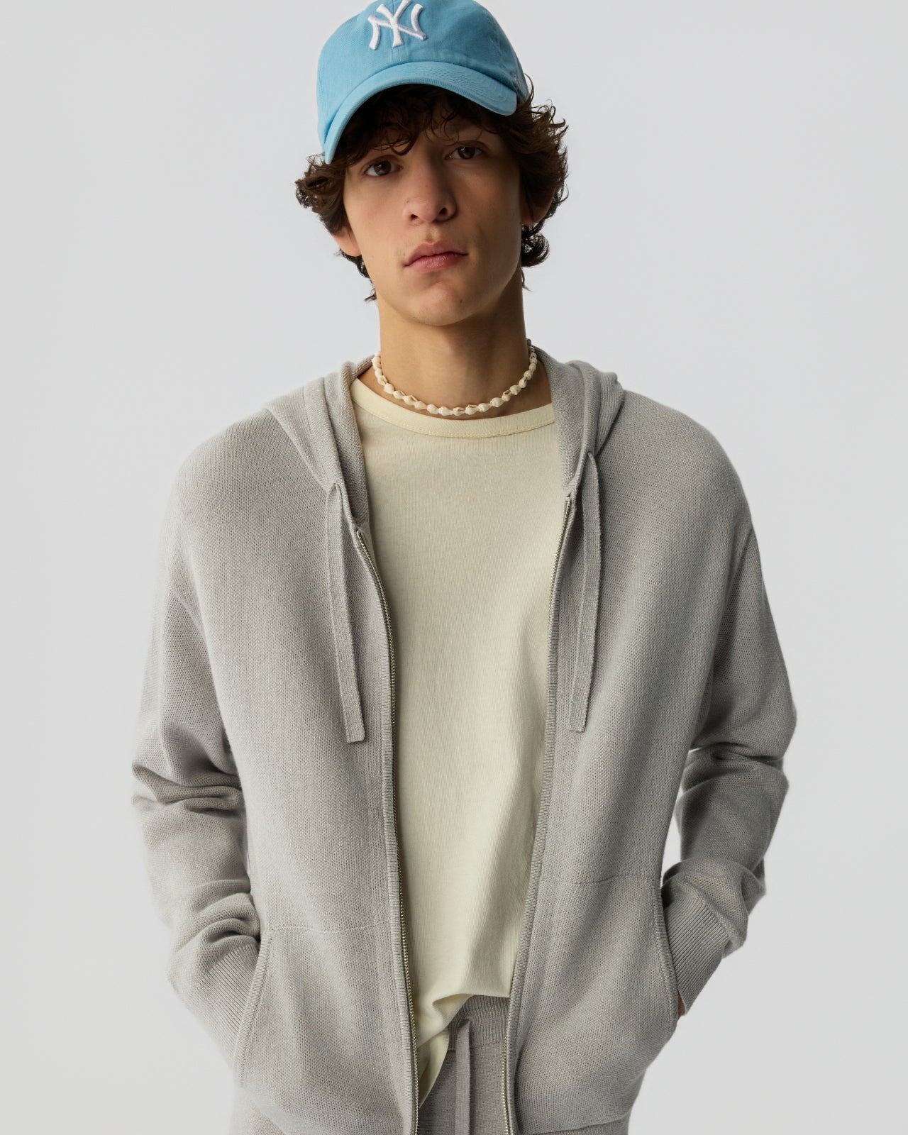 Zip Hoodie in Cotton Cashmere - Stone